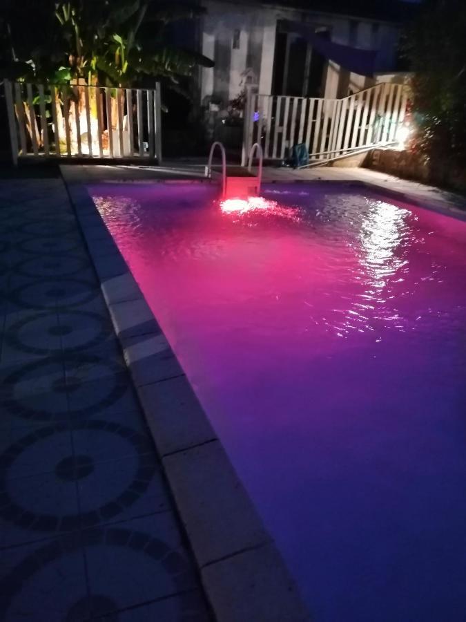 Les Bichettes Bed and Breakfast Mortagne-sur-Sevre Exteriör bild