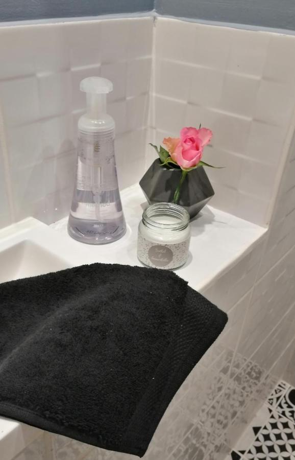 Les Bichettes Bed and Breakfast Mortagne-sur-Sevre Exteriör bild